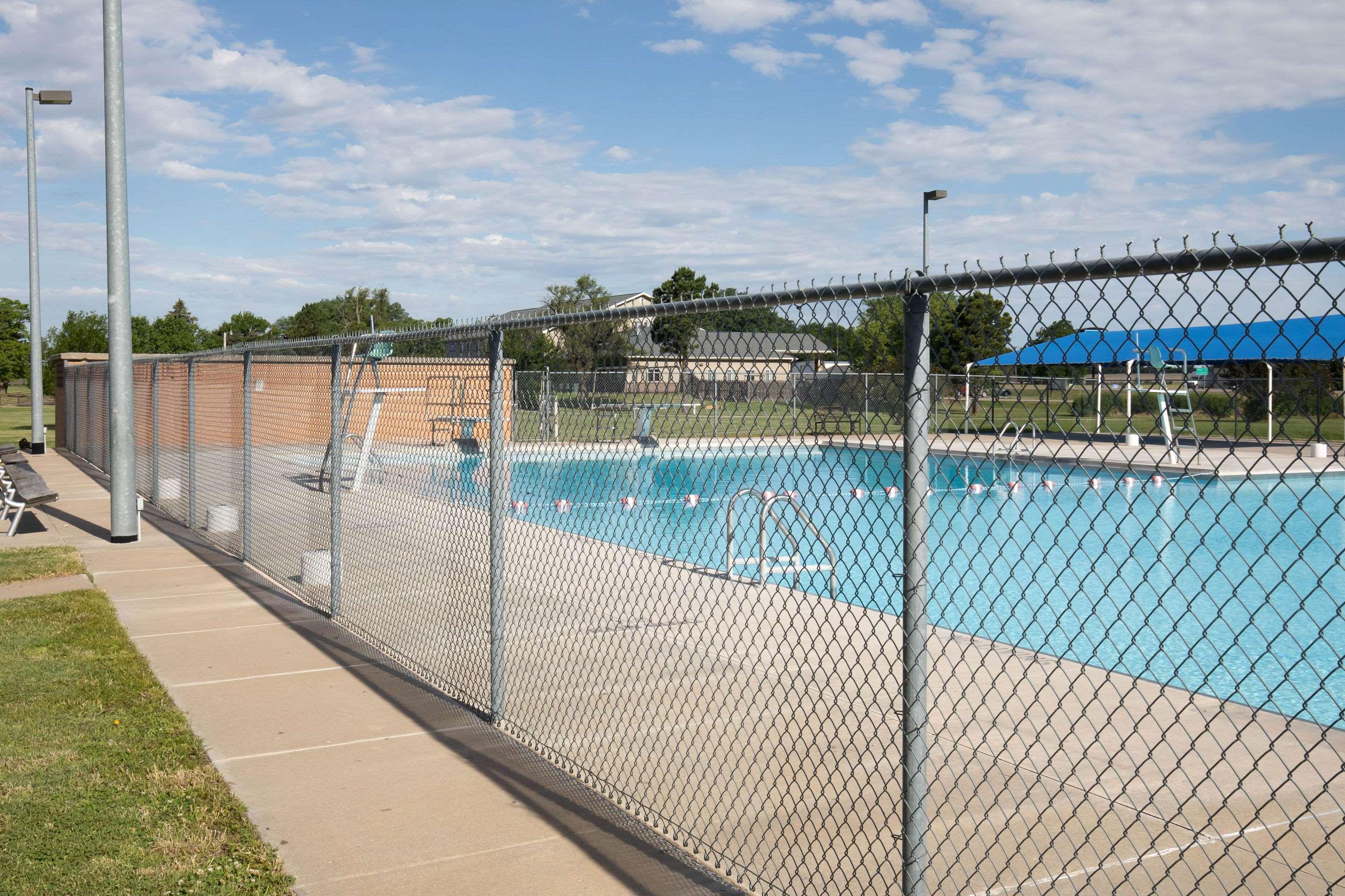Rodeway Inn&suites Hoisington